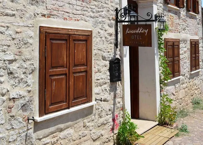 Kuecuekkoey Otel Ayvalik