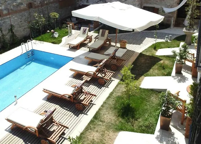 Bed & Breakfast Kuecuekkoey Otel